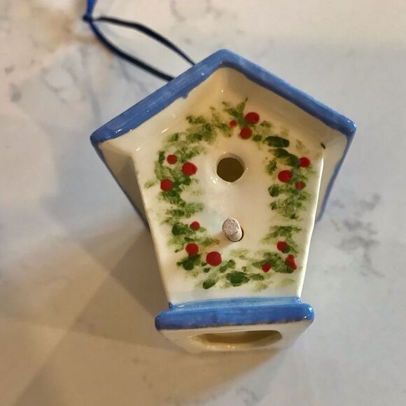 NWT Santa and Mrs Claus shakers and artist signed ceramic birdhouse ornament - Picture 2 of 13